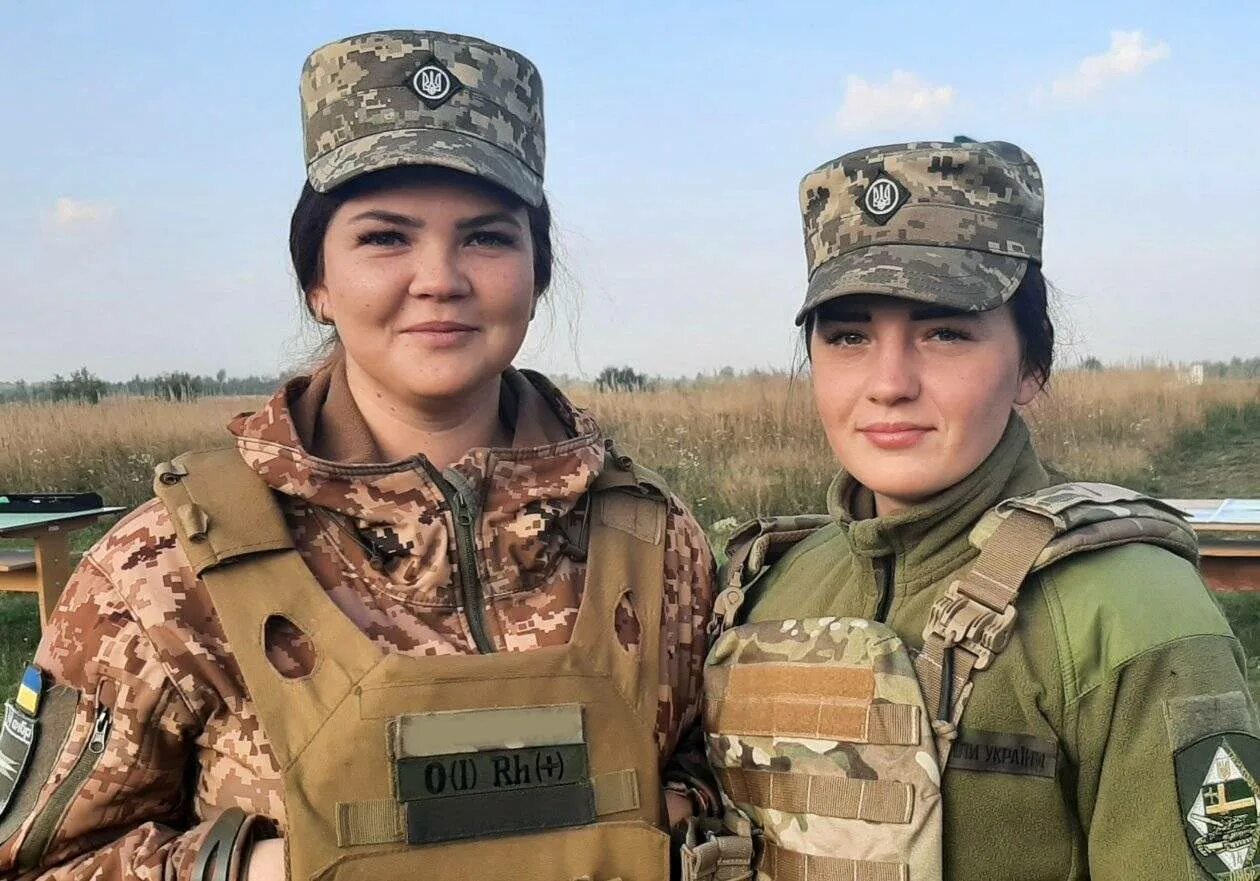 Украинки в форме. Боевые украинки. Боевые украинки. Женщины военнослужащие. Боевые украинки.