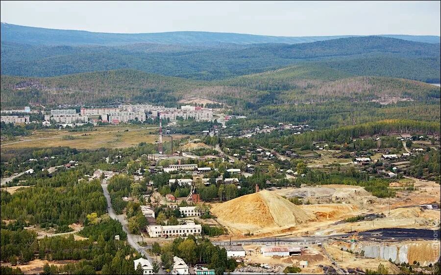 Через карабаш. Карабаш центр города. город карабаш челябинская область. карабаш город 1950 году. карабаш самый грязный город на планете.