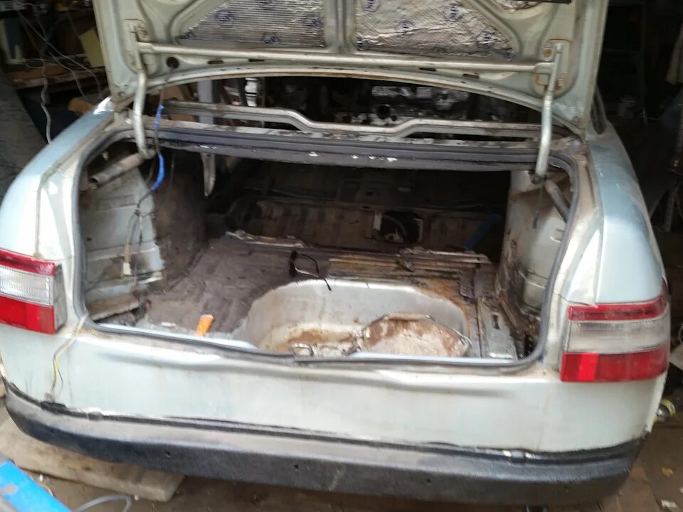 Багажник 2110 фото Виброизоляция крышки багажника 2110 ч.2 Lada 21100, 1,5 л, 1998 года автозвук