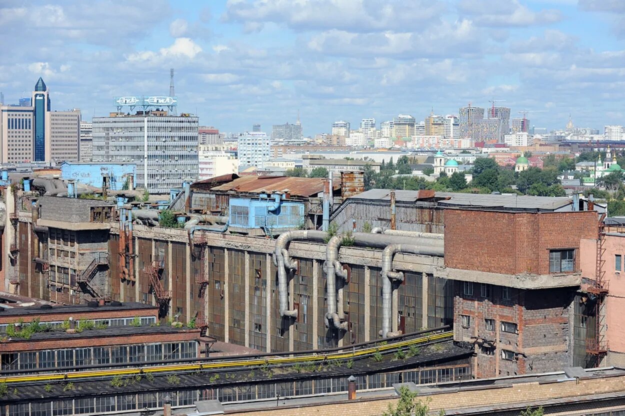Завод зил редевелопмент москва. Кондитерской фабрики «большевик». Редевелопмент промзон. Территория завода зил в москве. Редевелопмент промзон.