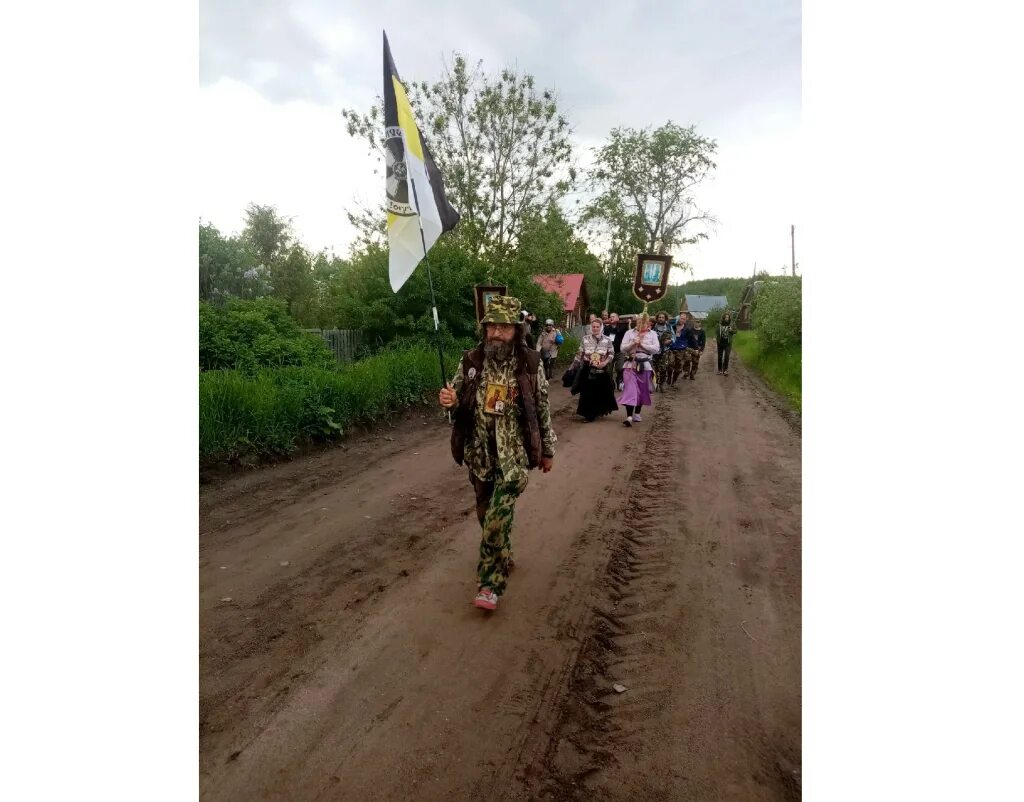 Гринландия киров 2023. Вернувшиеся киров. Великорецкий крестный ход киров. Великорецкий крестный ход 2023. Крестный ход киров.