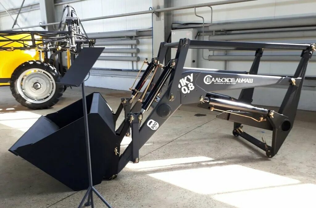 Hyster 3. Мтз 952 с куном турс 1500. Погрузчик 0. Погрузчик универсальный пку-0,8. 1 погрузчик.