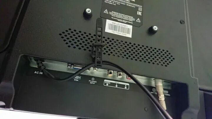 Soundmax sm led43m02su. Sm led32m01 soundmax. soundmax sm-led40m03. телевизор soundmax sm-led32m13s. sm-led32m08 подсветка soundmax.