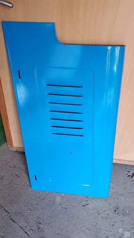 1. Боковина капота мтз 1221. 80-8402020-01 капот. Капот 80-8402020 (мтз 80,82). Боковина капота мтз-920.