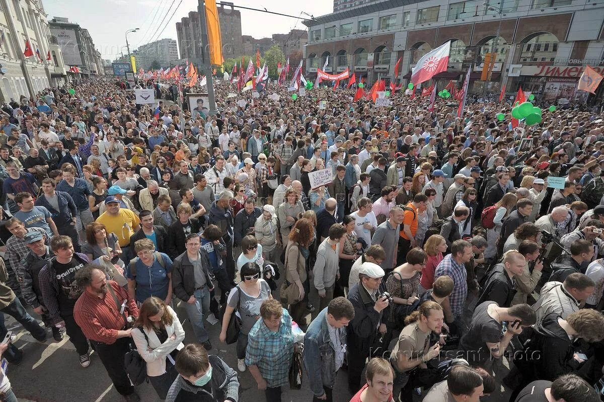 В 2012 году был принят. 6 Мая 2012 Болотная площадь. Марш миллионов 6 мая 2012. На Болотной митинги Лидер оппозиции. 29 Мая 2012 года.