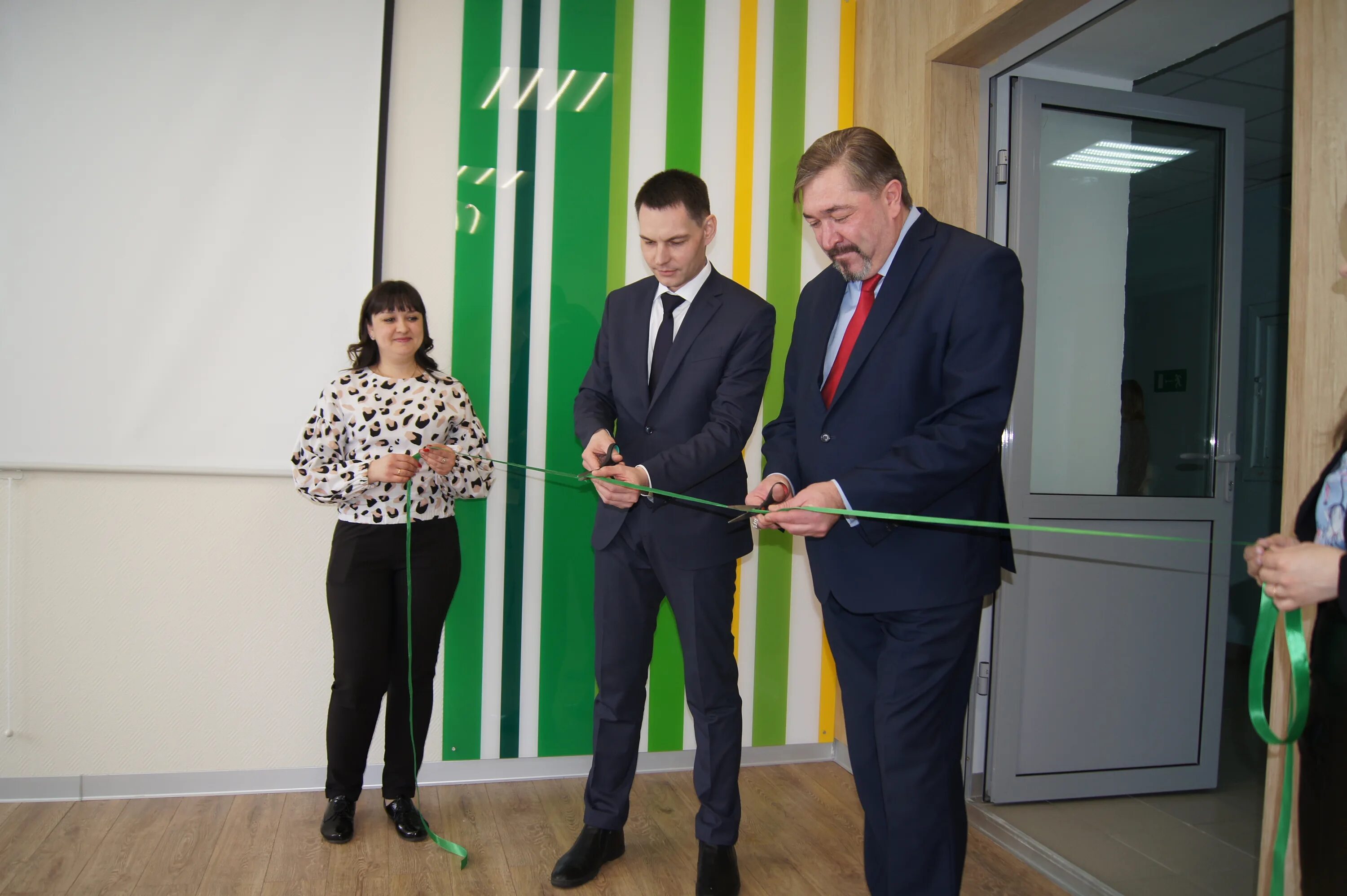 Форум зауралье сибай 2023 фото. Отделения кгу. Профессор в университете. Отделения кгу. Отделения кгу.