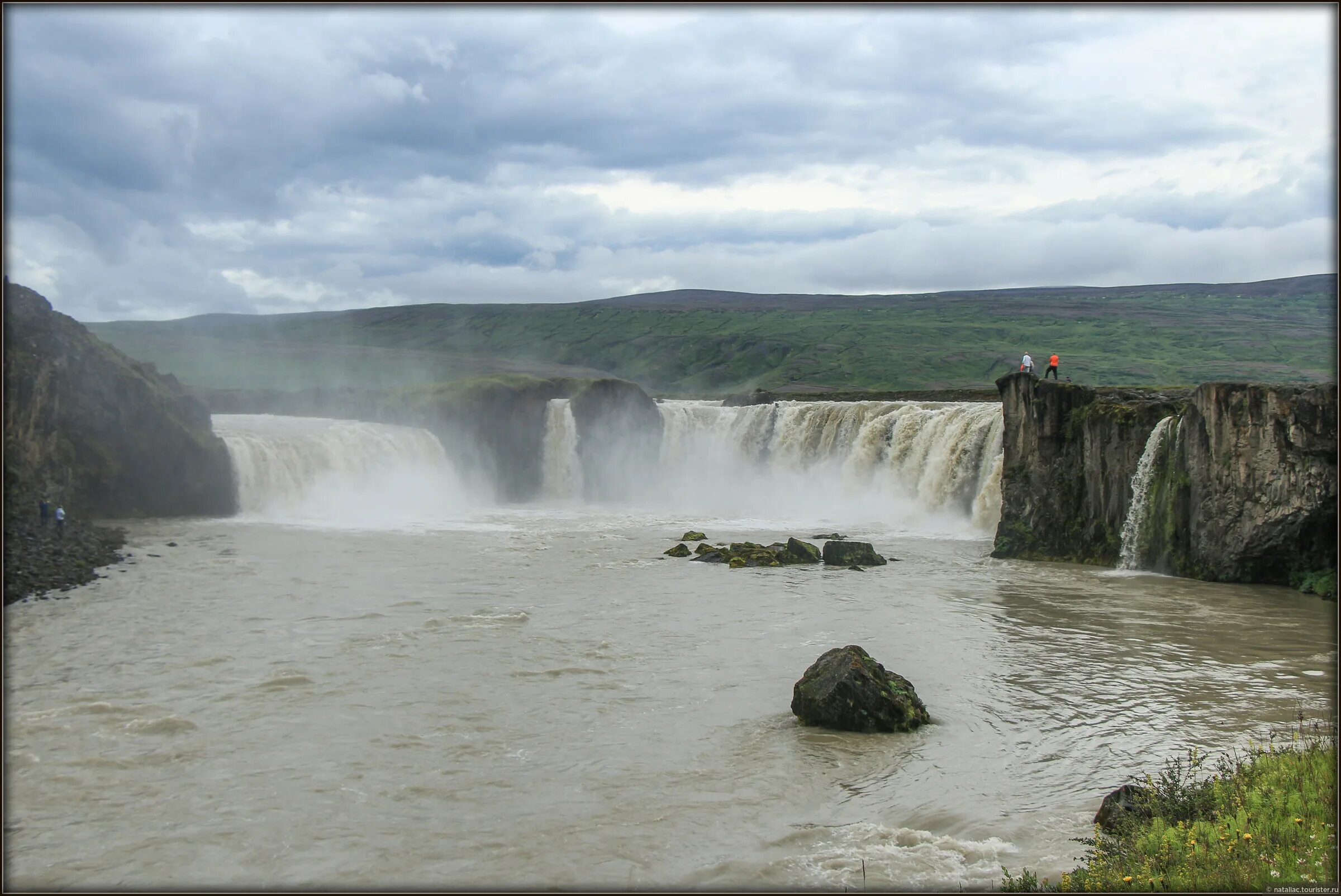 Водопады Европы. Самый длинный водопад в Европе. Самые красивые водопады в Европе. Водопады в Европе фото с названиями. Большой водопад в европе