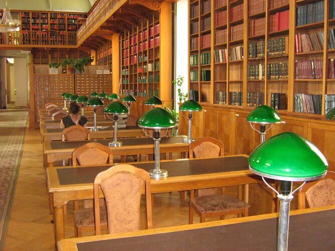 Библиотека фрунзе на софийской картинки. Новоуральск библиотека на фрунзе. А. Новоуральск библиотека на фрунзе. Киргизская сср фрунзе школа 5.