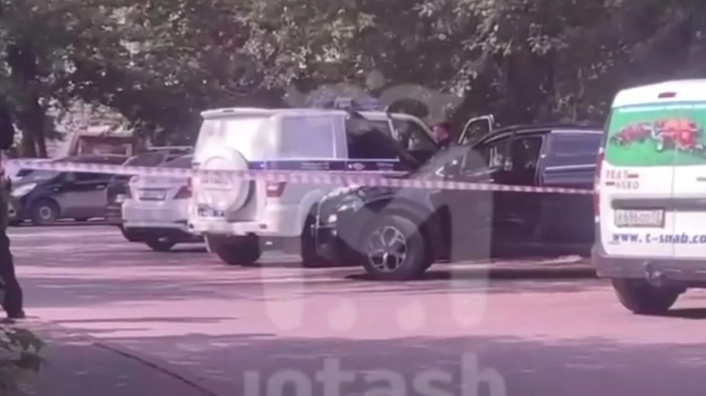 Селфи раб. Рабы и хозяева телеграмм. Роберт хантер байден. Хантер байден и байден. Рабы и хозяева телеграмм.