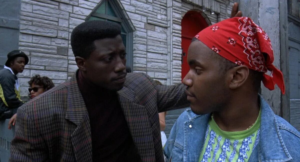 Лихорадка джунглей. Тропическая лихорадка 1991. Сэмюэль джексон джангл. Сэмюэл джексон полицейский. Jungle fever 1991.