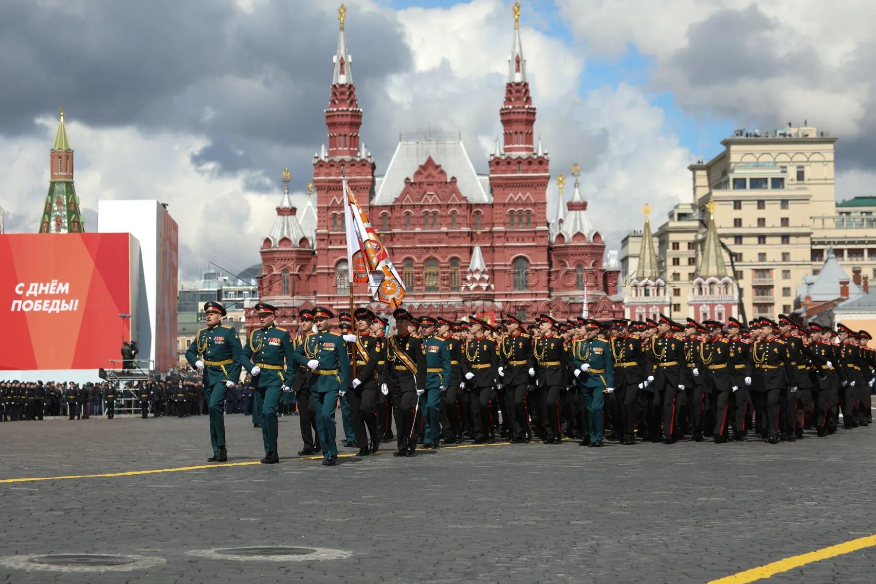 9 мая москва мероприятия. Парад Победы 9 мая 2022 в Москве. Парад Победы 2020 в Москве красная площадь. Парад Победы на красной площади 2022. Военный парад в Москве 2023.