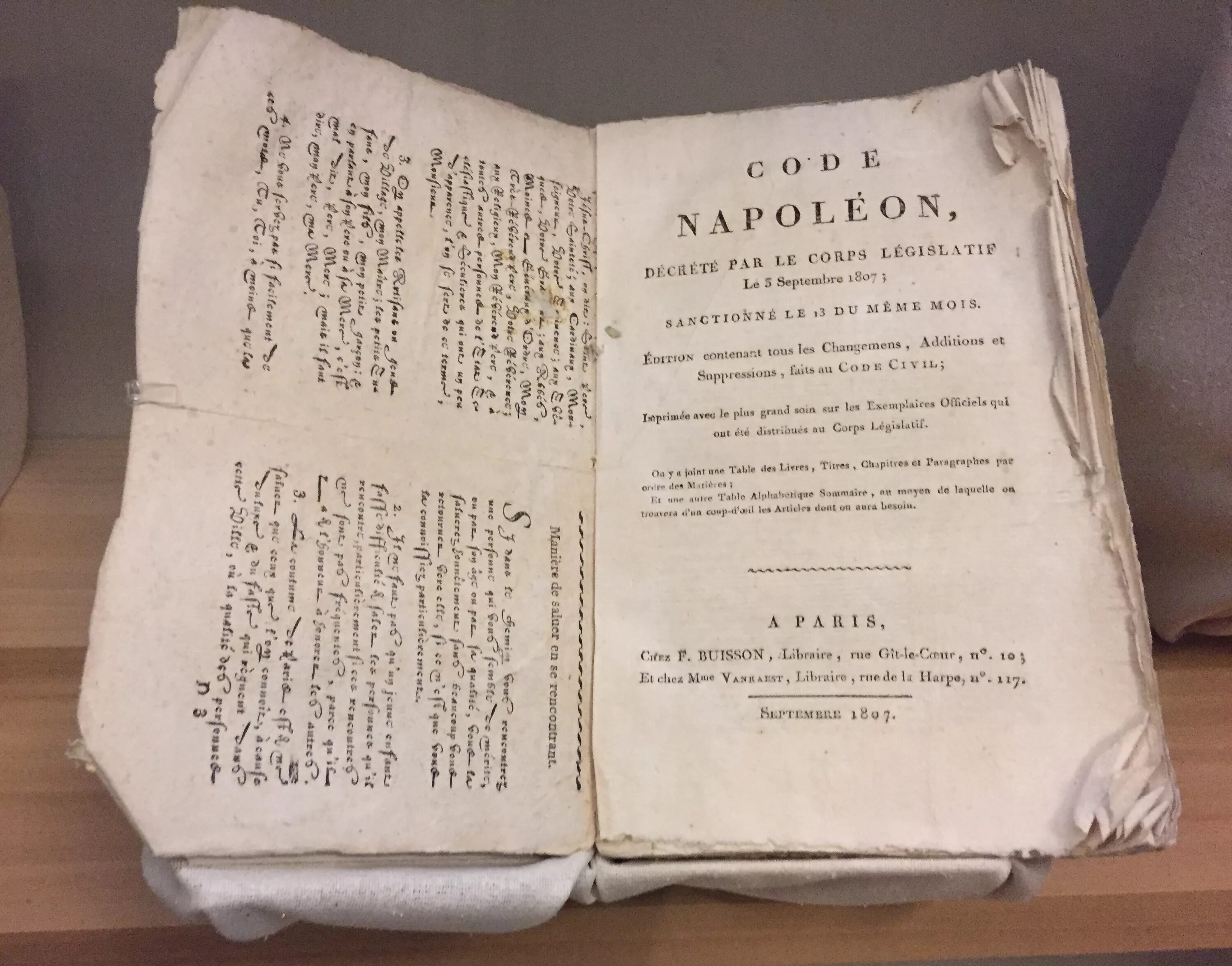 Кодексы нового времени. Гражданский кодекс Наполеона 1804. Уголовный кодекс Наполеона 1810. Кодекс Франции 1804. Гражданский кодекс Наполеона 1804 г. и торговый кодекс Франции 1807 г..