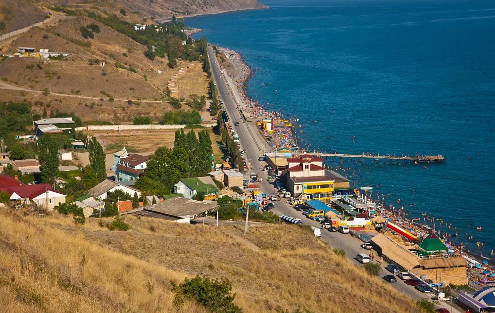 Поселки на побережье крыма. Поселок Морское Крым. Поселок морской Судак Крым. Судак поселок Морское. Крым Судак село Морское.