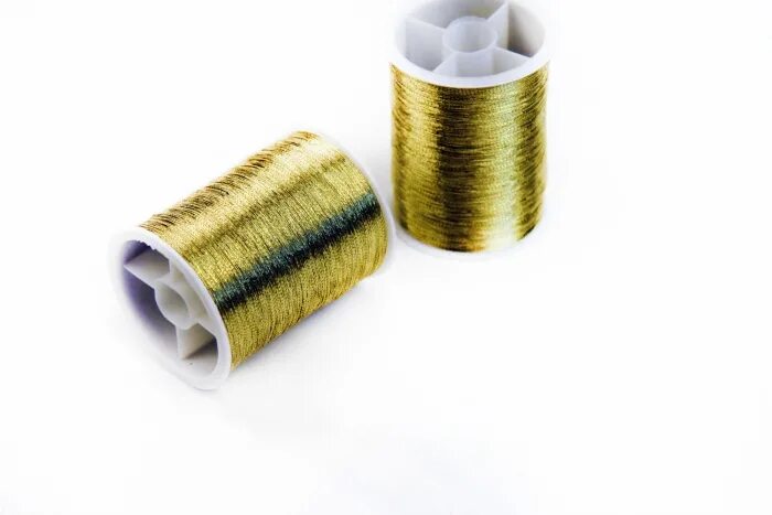 три катушки швейная фурнитура интернет магазин. подставка для ниток. нитки армирования 100лл, 10шт 200м. три катушки швейная фурнитура интернет магазин. органайзер для ниток катушек.