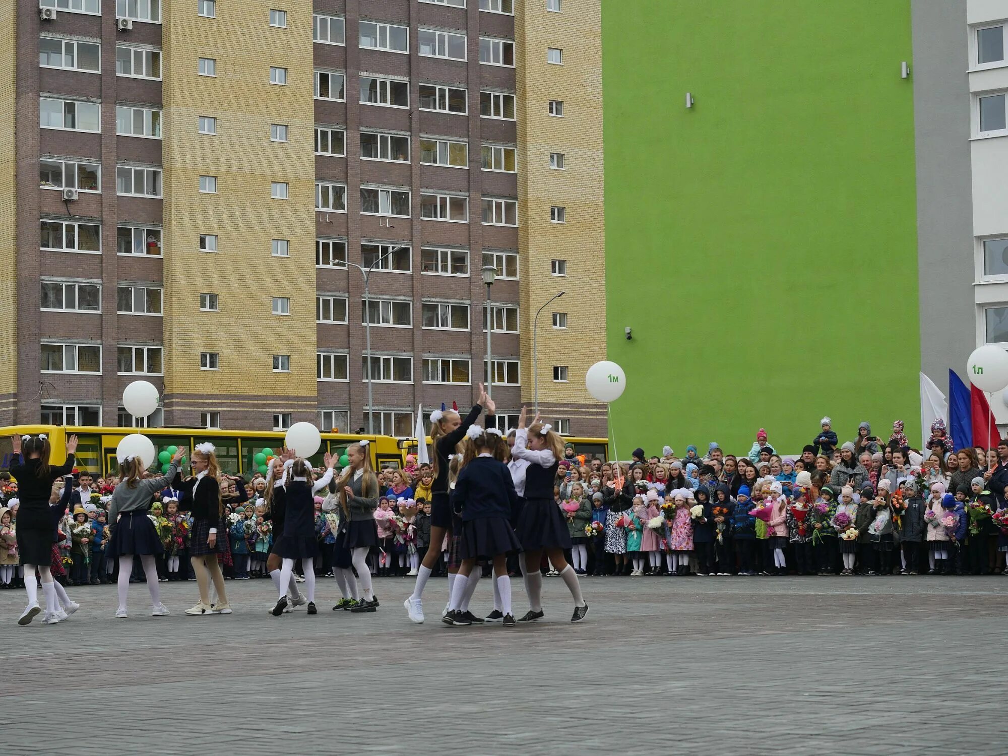 Сайт школы тюмень школа 65. 65 Школа Тюмень Бориса Житкова. Школа 65 города Тюмени. Школа 65 Бориса Житкова 1.