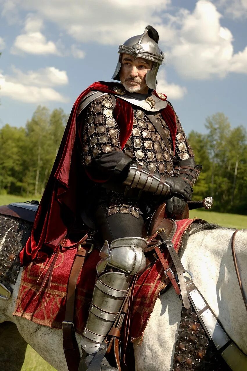 Генрих 5. Во имя короля: история осады подземелья фильм 2007. Цари короли имена. Утер пендрагон мерлин. Рыцари камелота мерлин сериал.