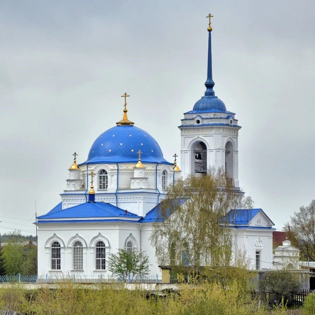 Сколько до верхнего тагила. Храм верхний Тагил. Храм Знамение верхний Тагил. Знаменская Церковь верхний Тагил. Верхний Тагил храм Богородицы Знамение.