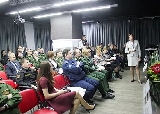 Конференции в Нижнем Новгороде. Конференции фото в компании военных. Военный клинический госпиталь ЮВО. 442 Военно-клинический госпиталь Коваленко.