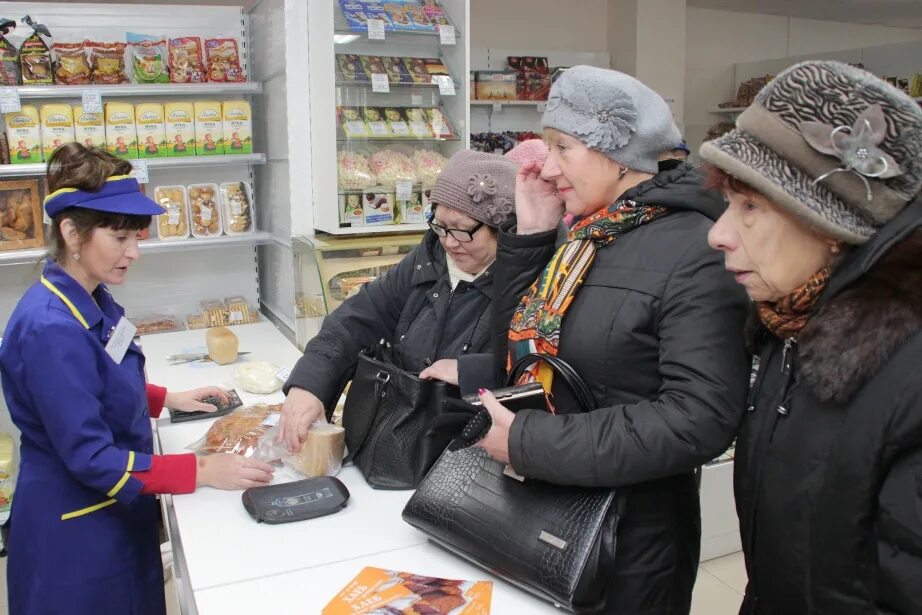 Социальный магазин продуктов. Твоя аптека хабаровск. Близкий магазин хабаровск. Ллпк, склад-магазин, хабаровск. Социальный магазин продуктов.