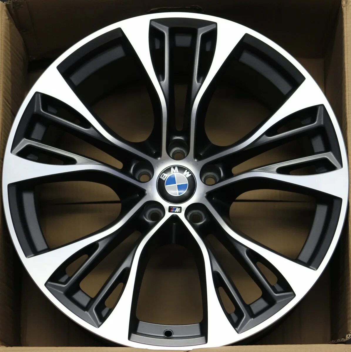 Диски 22 х5 g05. Replica x5 x6 (стиль 375) r20. 375 стиль бмв е70. Bmw x5 r20 разноширокие. Бмв х6 колеса р 21.