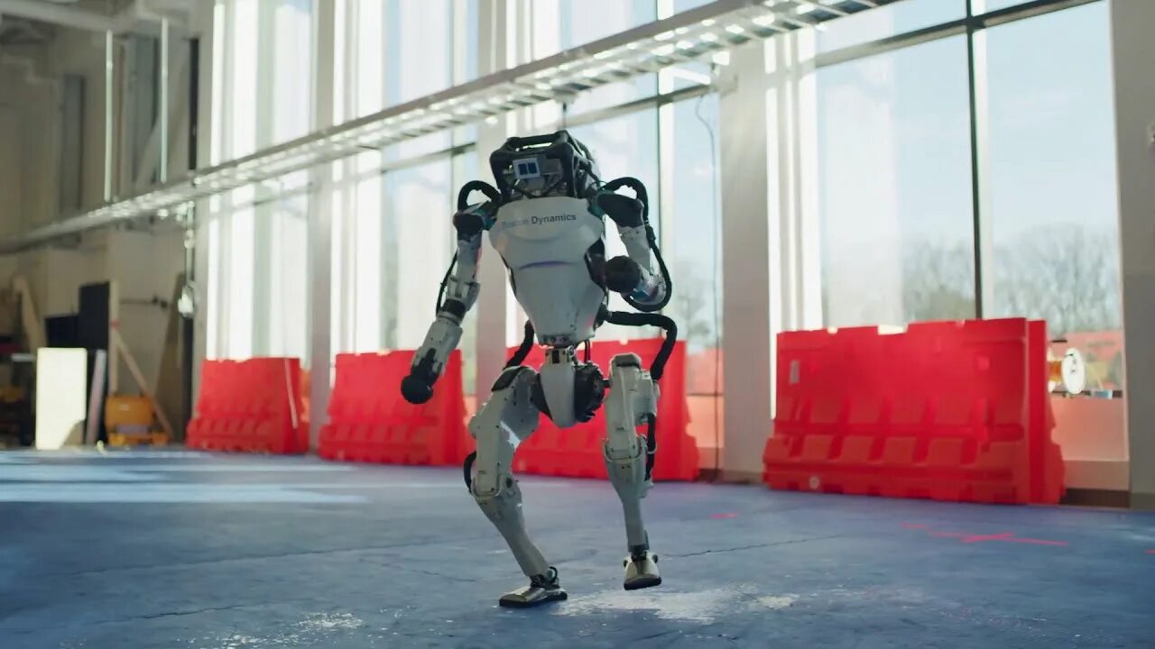 Где робот танцует. Танец роботов Бостон Динамикс. Роботы Бостон Динамикс танцуют. Робот из Бостон Динамикс. Бостон Динамикс человек и робот.