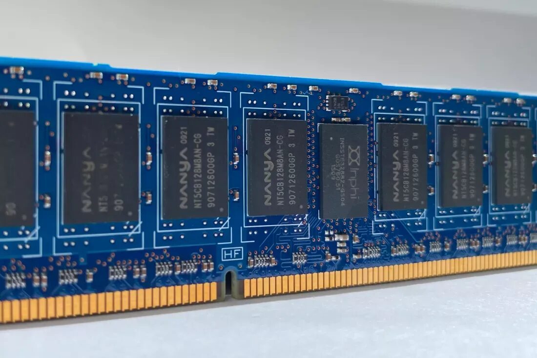 Процессоры с памятью ddr4. Чипы памяти nanya. Ram серверные. Row of Chips Оперативная память. Чипы памяти DDR 6.