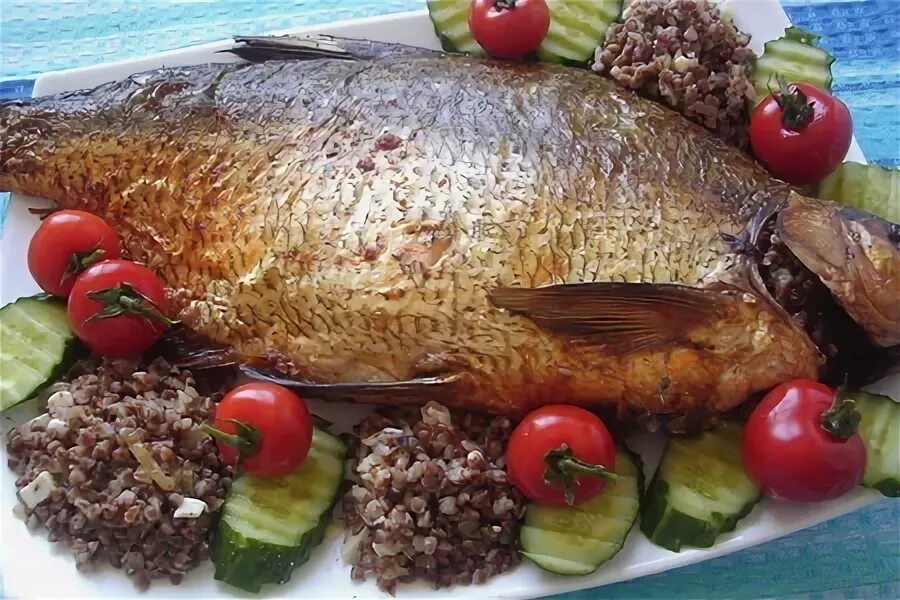 Фаршированный лещ. Рыба фаршированная квашеной капустой. Фаршированная рыба. Фаршированный лещ. Лещ фаршированная капустой.