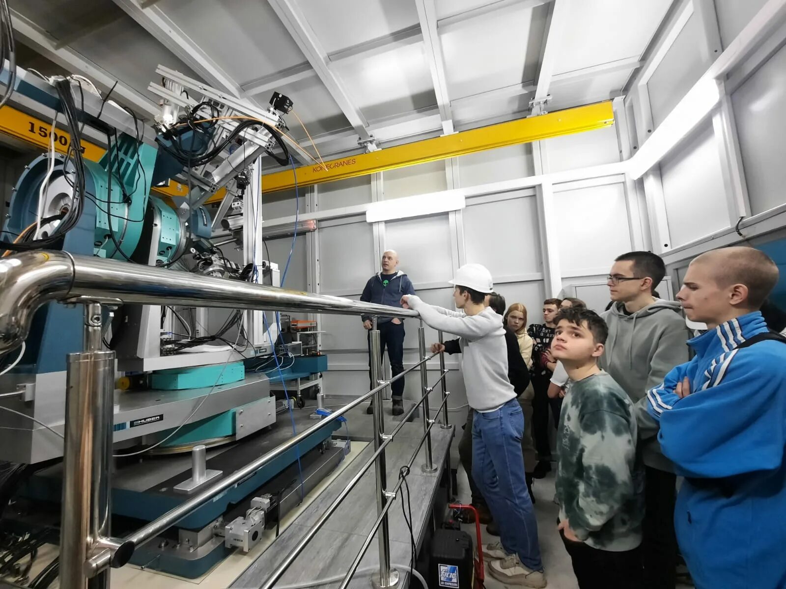 Технопарк курчатовский институт. Курчатовский институт электронная микроскопия. Курчатовский институт вакансии. Курчатовский институт архив. Институте атомной энергии им.