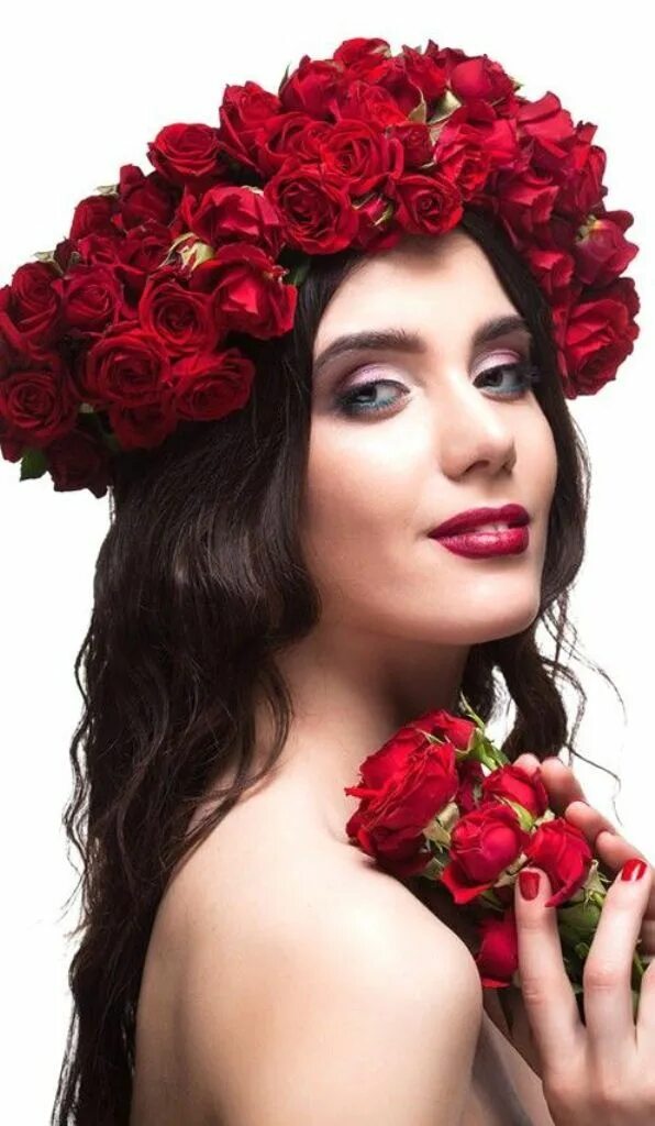 Цветок похожий на женщину. Розе макияж. Маска макияж с розами красными. Все женщины похожи на цветы особой красотой