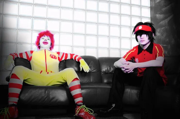 Mcdonalds cosplay. Рональд Макдональд АНИМАТРОНИК. Рональд Макдональд косплей. Рональд Макдональд злой.