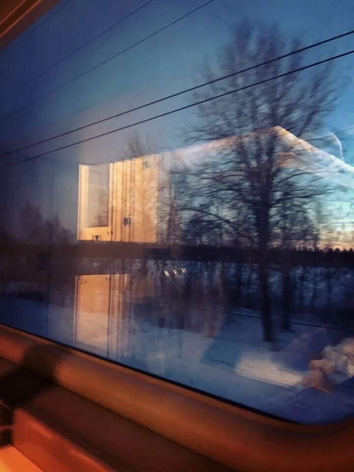 Москвича увидевшего липецк из окна поезда доставили. Вид из окна поезда. окно поезда. зимний вид из окна поезда. вид из окна поезда ночью зимой.