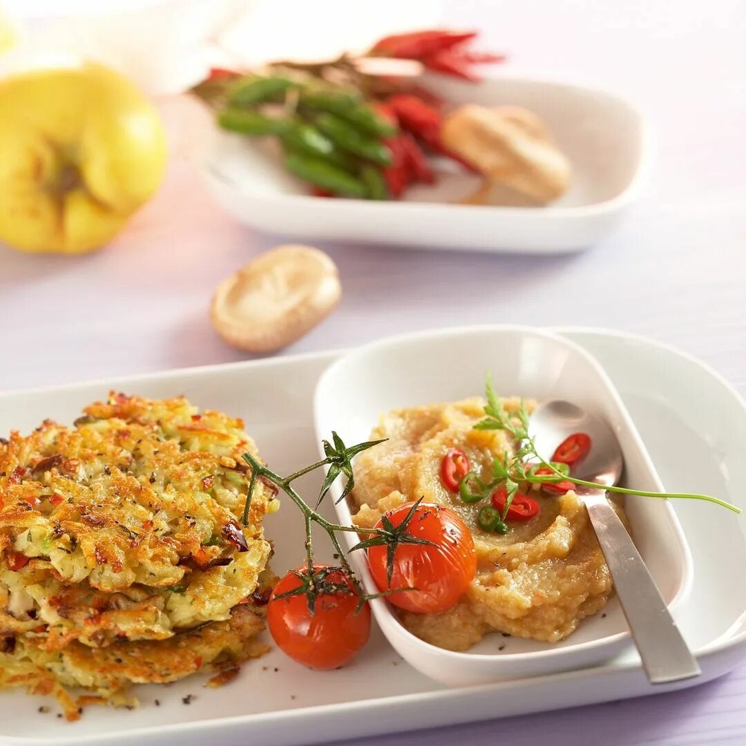 Решти из картофеля по швейцарски. Rösti (рёшти). швейцарские картофельные рёшти. rosti блюдо. рёшти из картофеля по швейцарски.