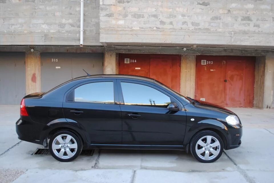 Шевроле авео т250 на литье р16. Chevrolet aveo sedan 2g. Колеса на chevrolet aveo т250. Chevrolet aveo r17. Диски r15 авео.