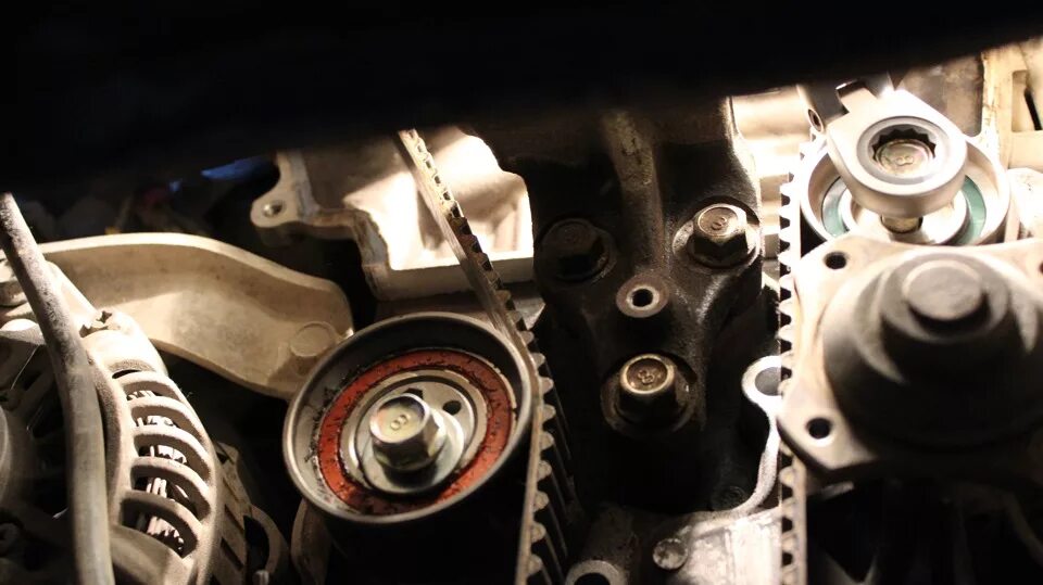 Мазда мпв 2. Цепь грм мазда мпв 2. Грм мазда капелла 1. Метки цепи грм мазда мпв 3. Mazda fs ремень помпы.