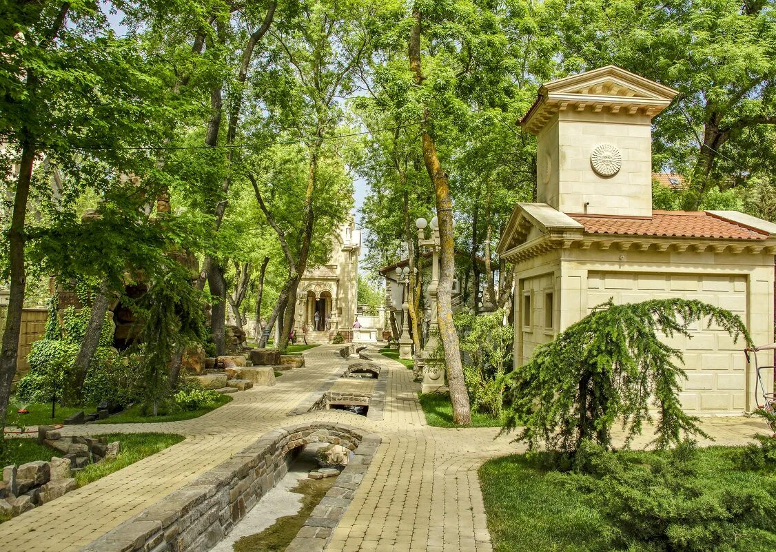 Старый парк Краснодарский край. Кабардинка парк. Парк экскурсионный