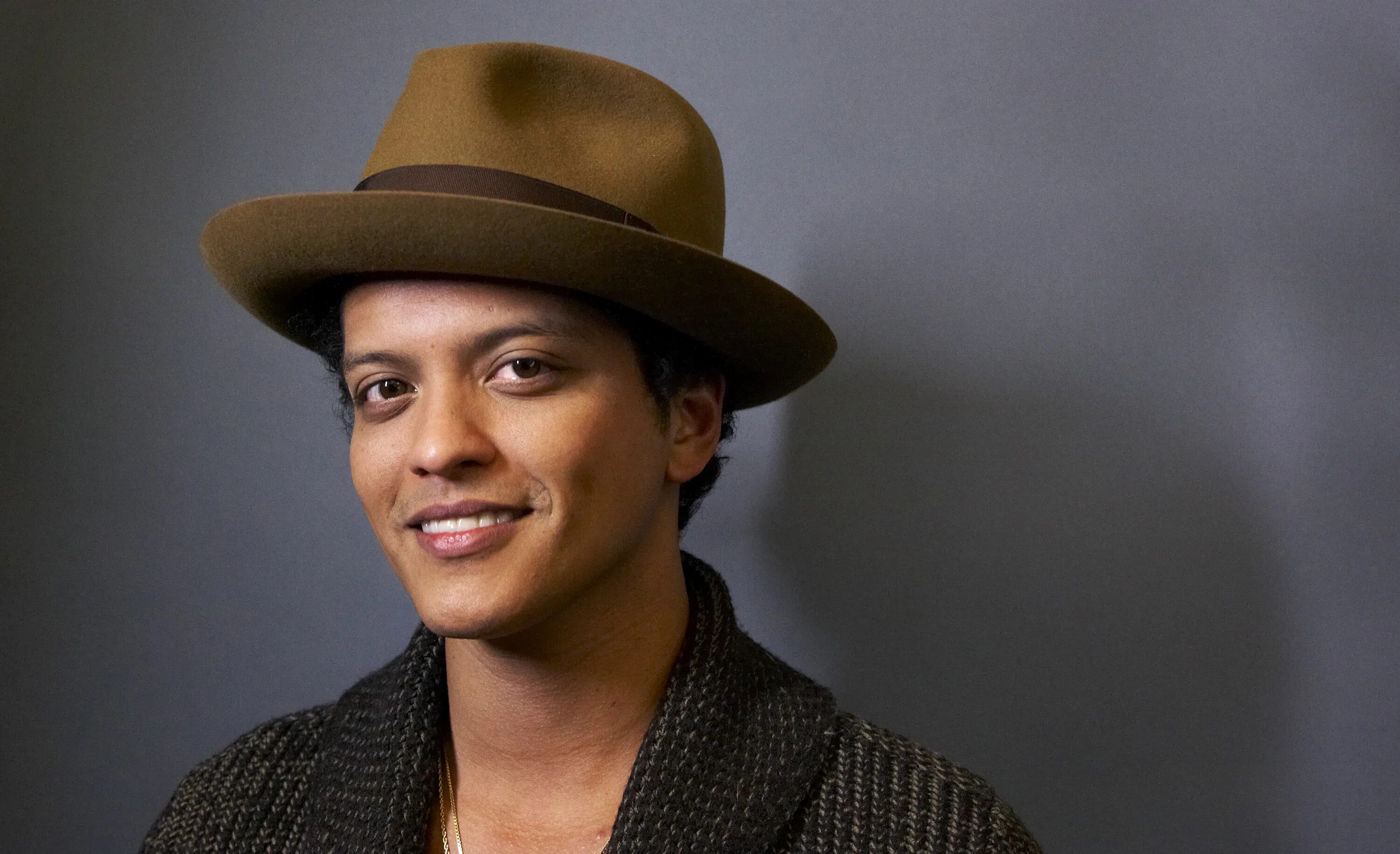 Bruno mars when i. Bruno mars. бруно марс 2025. певец бруно марс. бруно марс 2025.