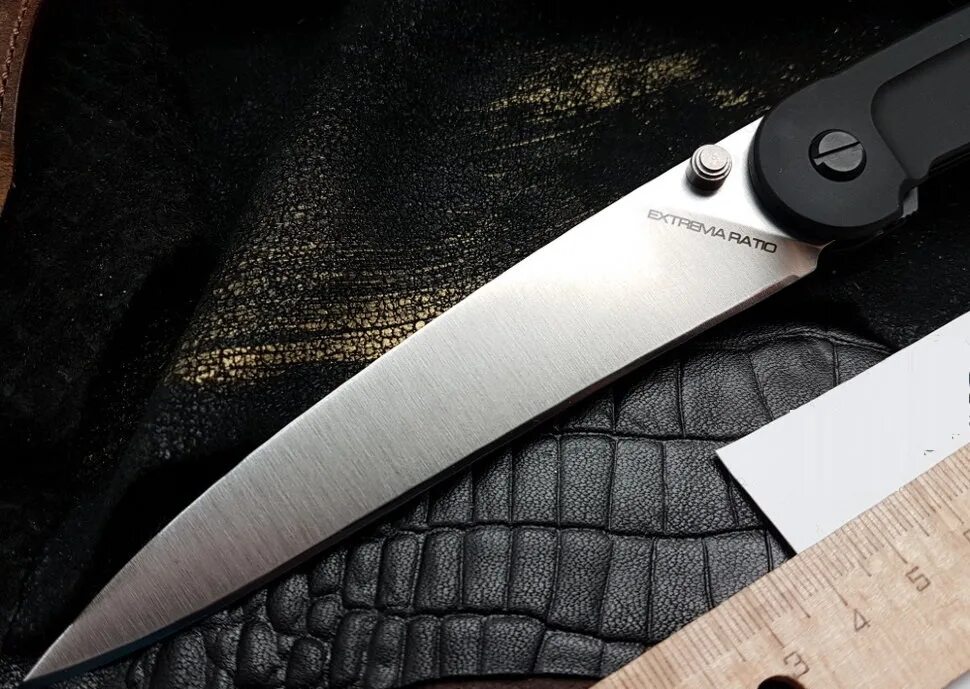 Нож сверхъестественное ангелов. Нож раскладной дарк опиратион. Нож дарк. Нож дарк. Булат мастера кирпичева.