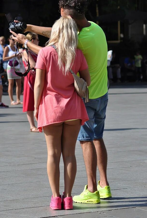 сара джессика паркер горячие. селена гомес без нижнего белья. белла хадид без белья на улице. эли лартер в платье. женщеныбез нижнего белья.