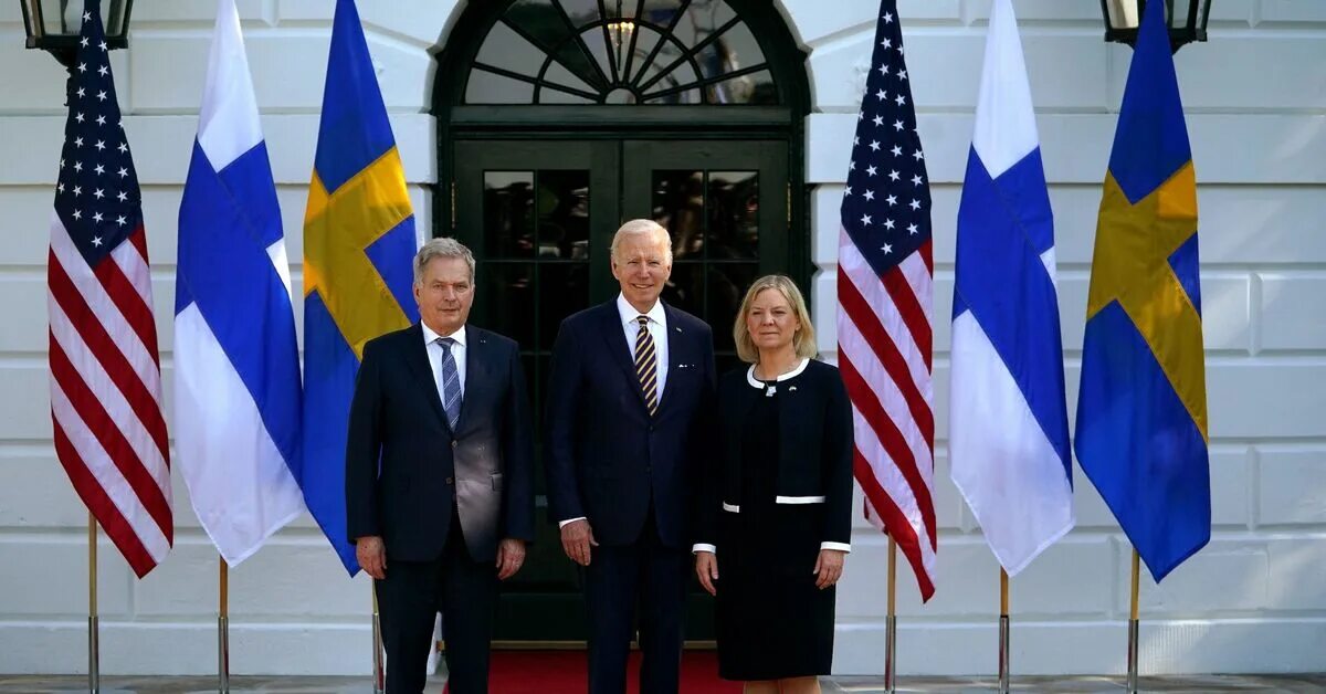 Швеция в нато официально. Швеция в НАТО. Финляндия и Швеция в НАТО. Финский Лидер. Нийнисте и Байден.