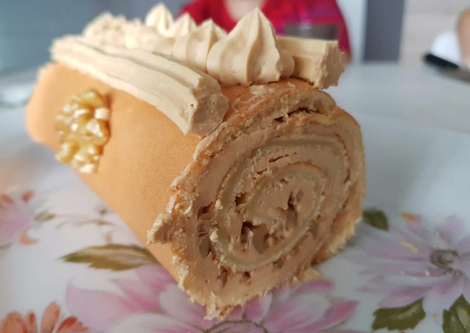 Рулет полено бисквитный. Бисквитті рулет. Бисквитный рулет к чаю. Сделать рулет быстро. Рулет бисквитный.