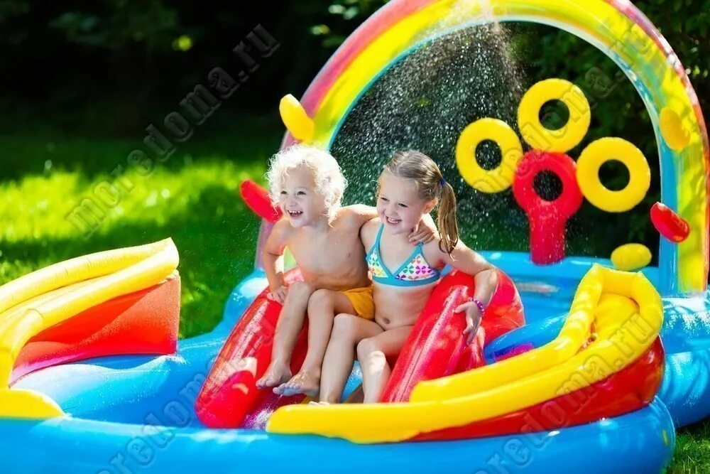 Inflatable swimming pool. Бассейн с шариками. Waterslide. Игровой центр intex 58504. Kids pool party.