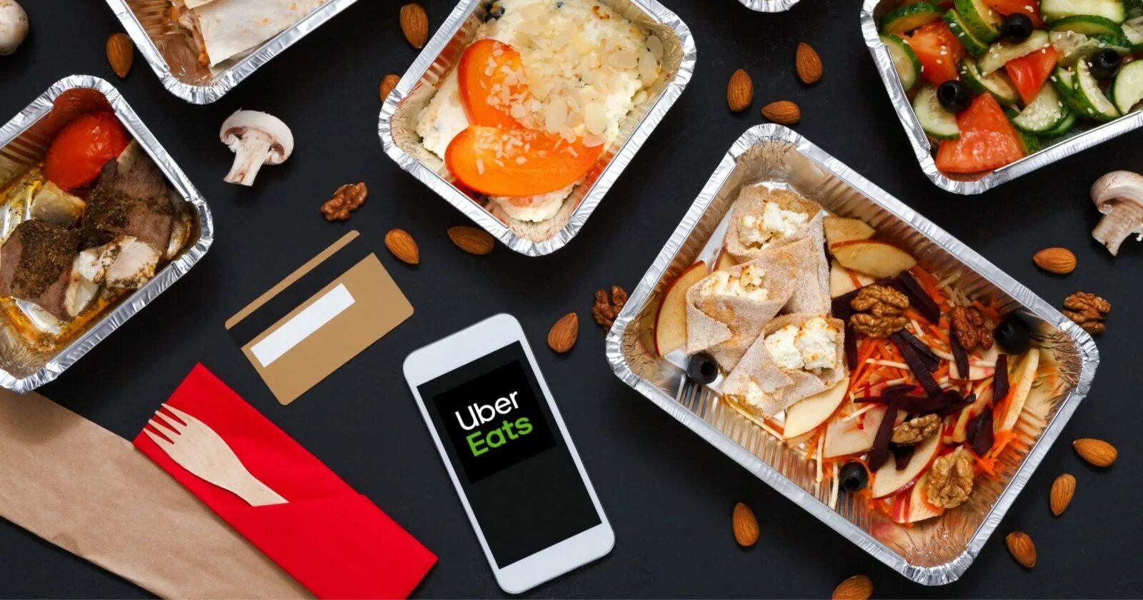 бенто ланч. я заказал себе обед на вынос. еда на вынос. еда на вынос реклама. готовые обеды в прозрачных контейнерах.