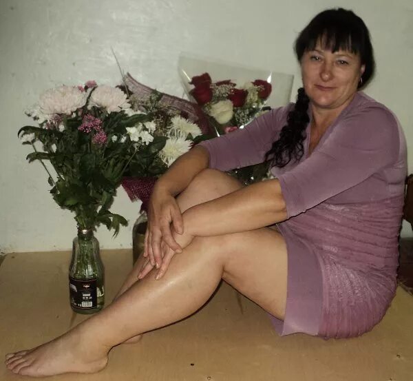 Женщины от 40. Женщины для встреч рядом. Девочки омск. Доступные замужние женщины. Женщины для встреч.