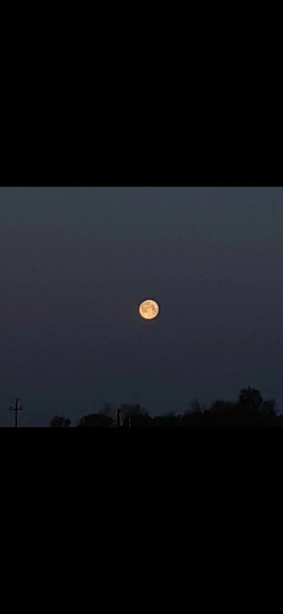 Moon photo on samsung galaxy s20 ultra - gollum.space