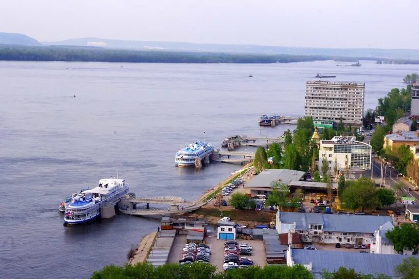 Город порт на волге. Речной порт Самара. Самарский Речной вокзал. Самара Речной вокзал причалы. Речной вокзал 6 причал Самара.