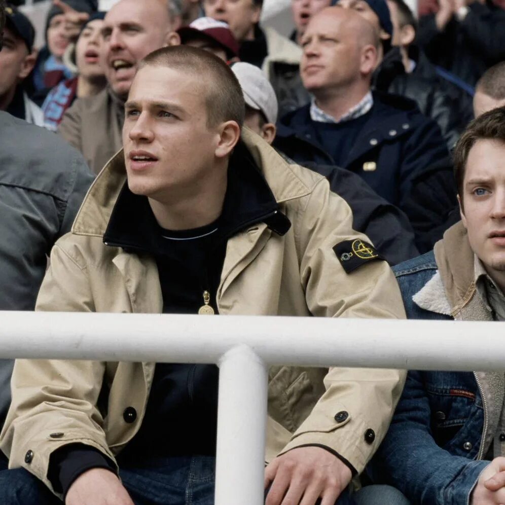Грин стрит хулиганс. Чарли ханнэм грин стрит. чарли ханнэм green street. чарли ханнэм хулиганы зелёной. пит хулиганы зеленой улицы.
