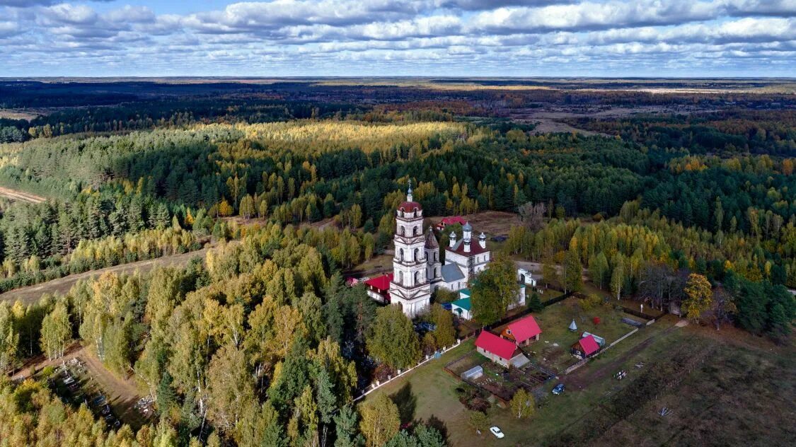 Погост Дмитрия Солунского Ивановская область. Церковь хлебницы Ильинский район Ивановской области. Храм Дмитрия Солунского Ильинское. Село хлебницы Ильинского района Ивановской области храмы.