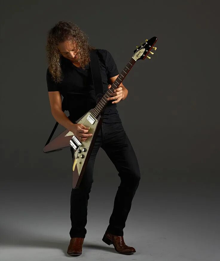Kirk Hammett. Gibson Flying v Kirk Hammett. Kirk Hammett Flying v.