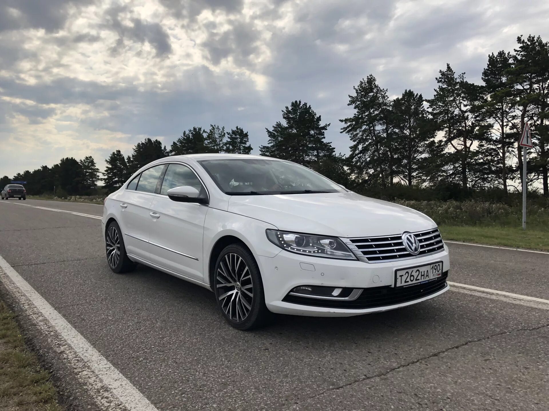 Пассат сс отзывы. VW Passat cc 2012. Фольксваген Пассат СС 2012. Volkswagen Пассат СС. СС Пассат Фольксваген Пассат.