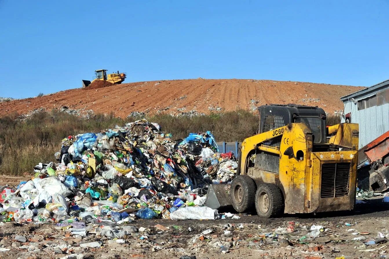 Твердых бытовых отходов. Широкореченский полигон ТБО. Утилизация промышленных отходов. Утилизация твердых бытовых отходов.